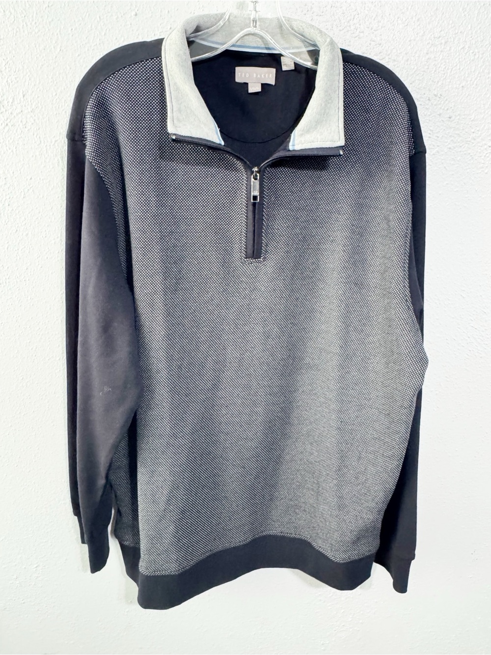 Ted Baker Men's Black & Light Gray Half-Zip Pullover Sweater large like new